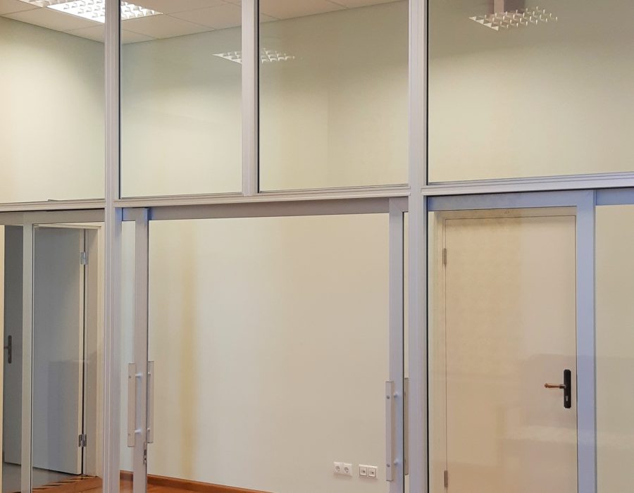 Alumīnija stikla starpsienas CONA BASIC